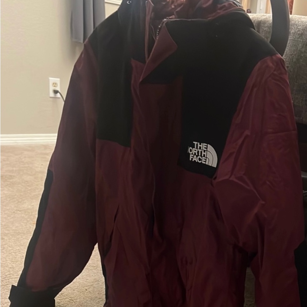 Maroon and black North Face 2-in-1 snow coat / parka / jacket